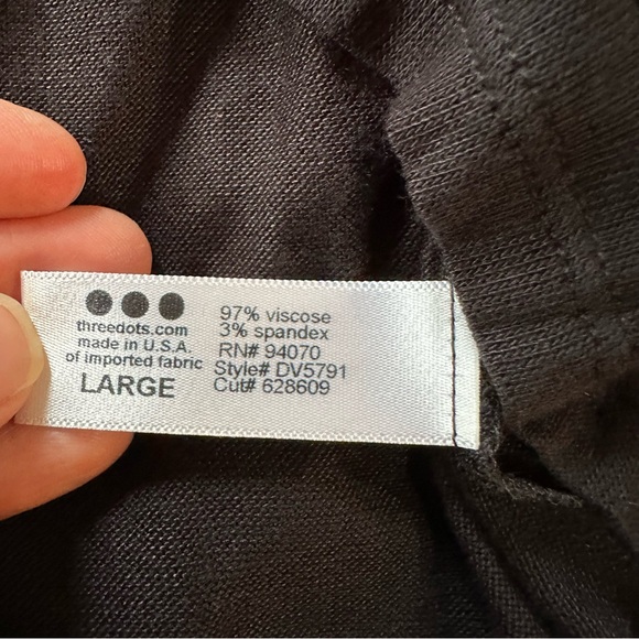 Super Flattering and Comfortable Three Dots Stretch Dress - Picture 6 of 7